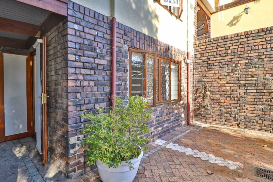 To Let 1 Bedroom Property for Rent in Rondebosch Western Cape